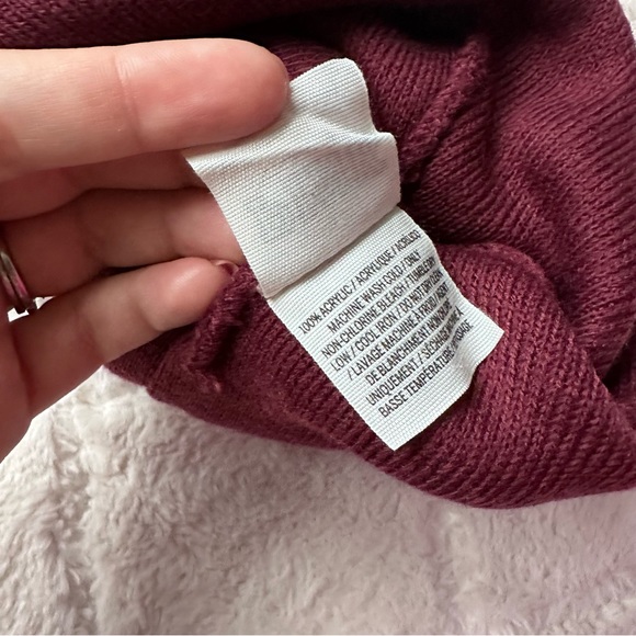 Victoria's Secret PINK | Maroon And Cream Pom Pom Beanie | Size Adult - Picture 8 of 8